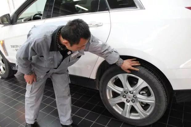 汽车前后轮多长时间得调换？长时间停车要注意什么？