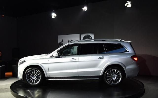 七座豪华SUV比揽胜还大, 加速比特斯拉还猛, 为何路上没见过