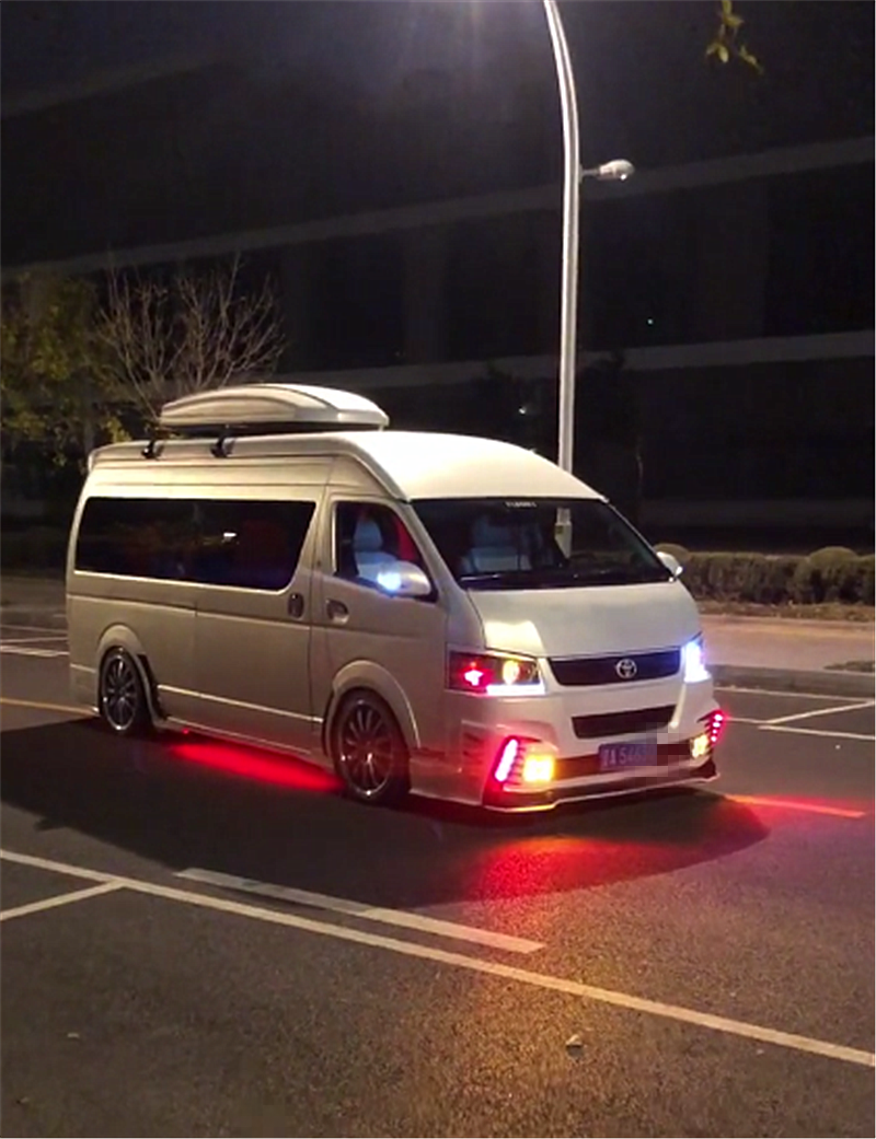 沈阳偶遇42万丰田海狮,看外观和内饰时,网友称:汽配城风格!