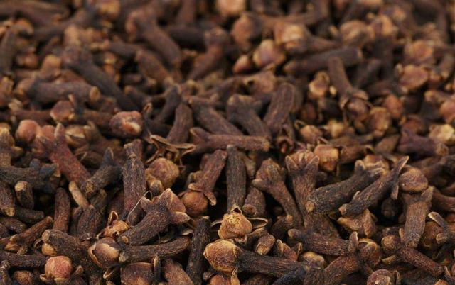 研究19年香料大师,说这11种辛香料必须了解,能大幅度提升菜香味