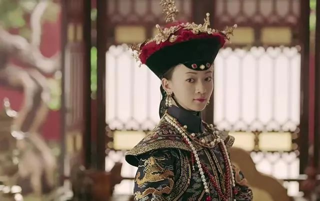 细数魏璎珞从宫女到宠妃的造型，假小子扮相俊俏，贵妃装气场强!