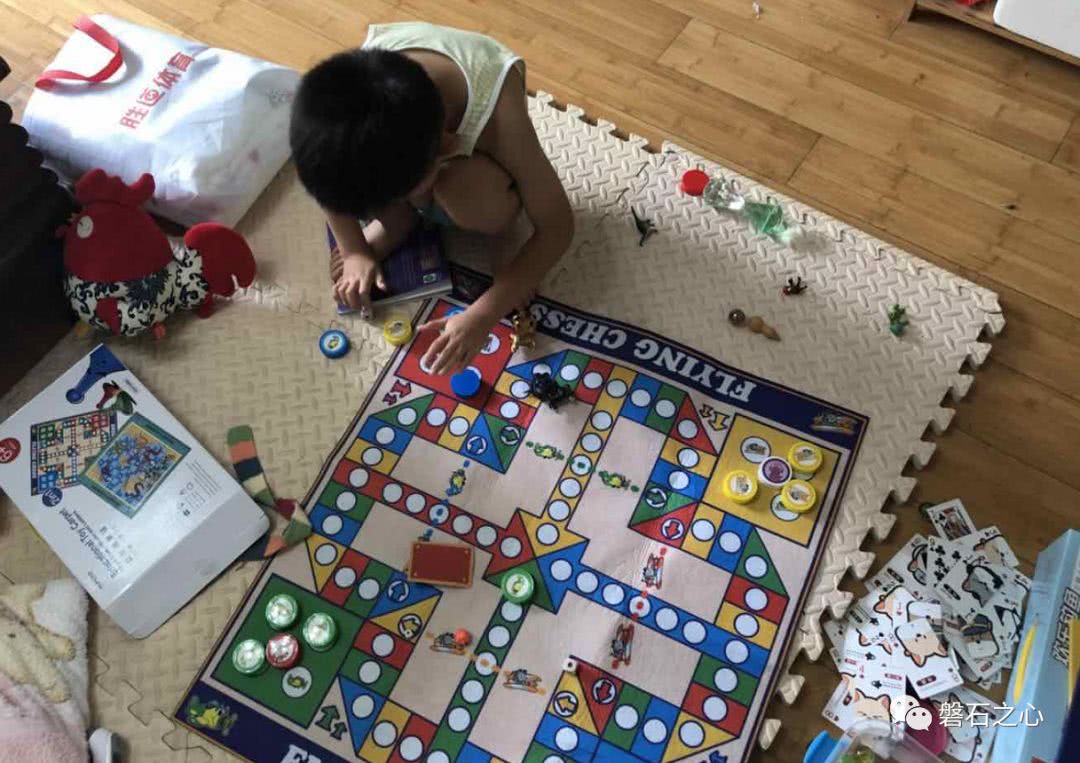 我的孩子3岁就开始玩游戏,为何不沉迷?