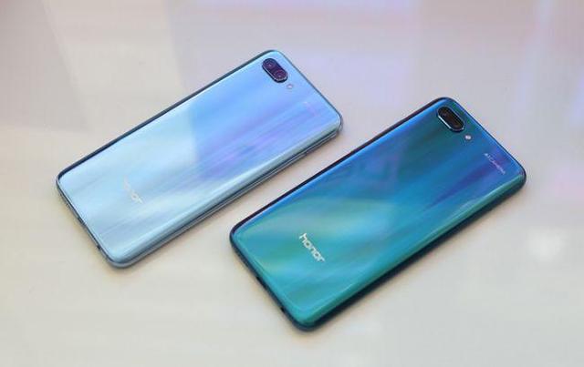 荣耀play对比小米8,谁更适合游戏?