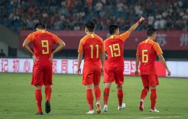 再传噩耗!国足被越南马来西亚完爆,彻底沦为亚