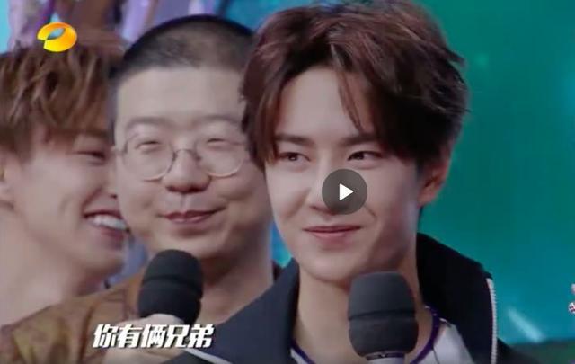 纯妃娘娘王媛可现身天天向上，自曝双胞胎儿子名字，这名字有意思