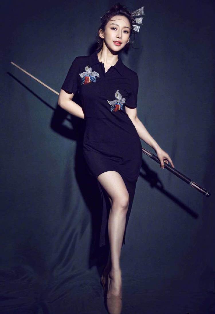 胸部过大对女运动员有什么影响?不仅会影响成绩,还会造成尴尬!