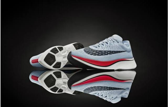 Off-white xNike推出足球衣赞助世界杯?Nike顶