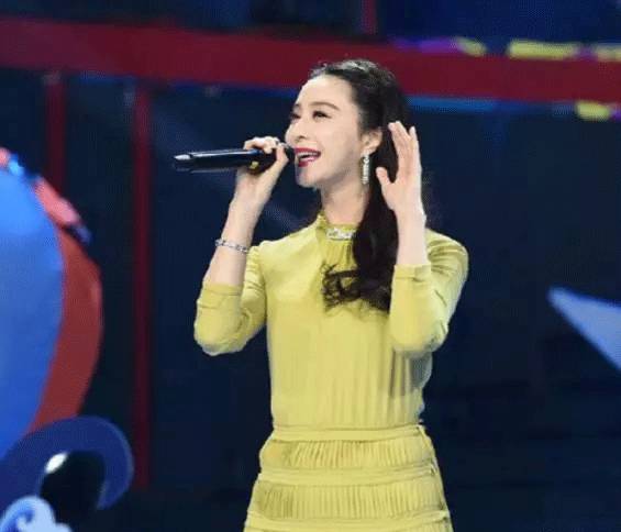 范爷一年靠12次镭射+2次线雕+12次水光+800