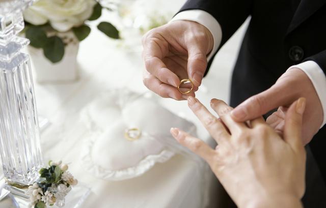 订婚礼金一般是多少?准新人必知结婚攻略