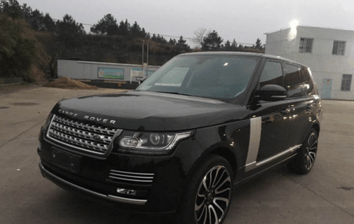 重庆小伙花128万买辆路虎揽胜, 提车后兴奋不已直呼省了30万