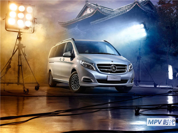 商务家用两不误的高端MPV,50万买奔驰V级还是大捷龙PHEV?