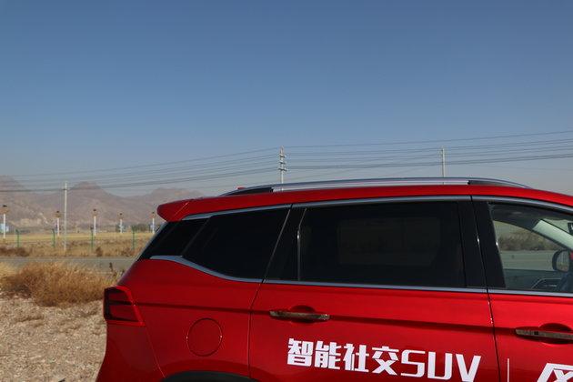 新时代的SUV就得“好玩”!试驾东风风行T5 300T智慧型