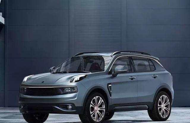 领克01还未上牌就完成全国首撞，网友：说好的自动刹车呢？