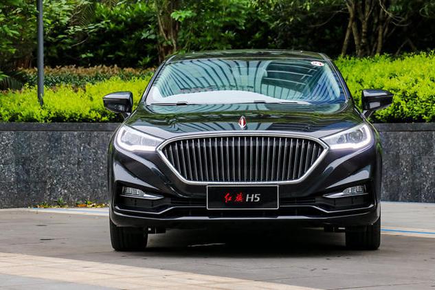 走群众路线，造一台人民买的起的红旗丨试驾红旗H5