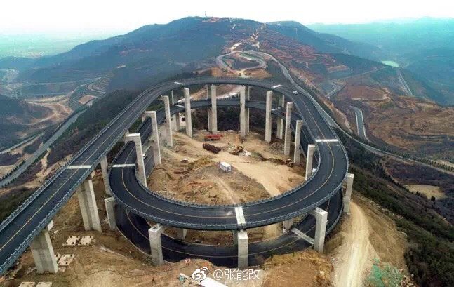 太原天龙山旅游公路即将完工,耿市长经典力作,让人惊叹不已。
