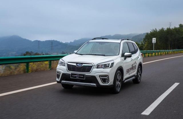 Լ22.38ĽSUVһɭ˷ѩɽԽҰѹ