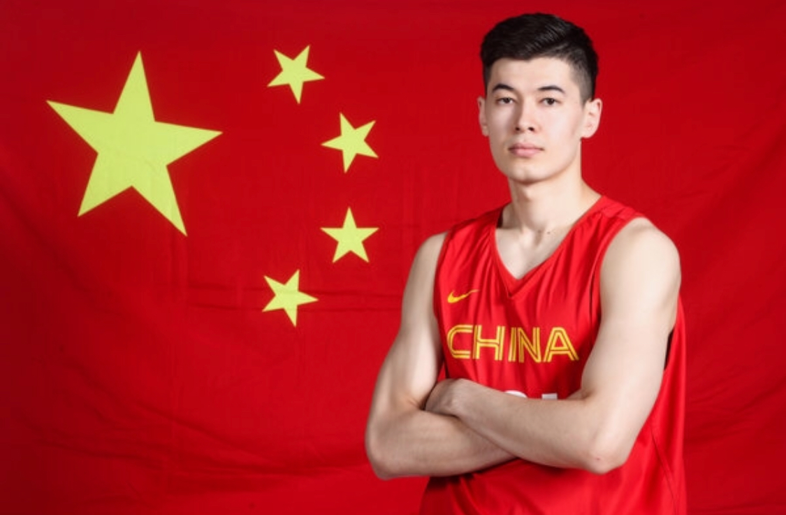 中国男篮红队官方写真,阿不都沙拉木篇,收图吧