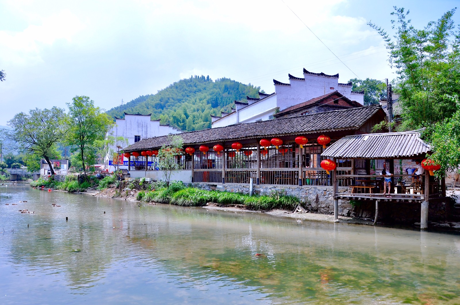 咸宁500一晚的女的算贵吗