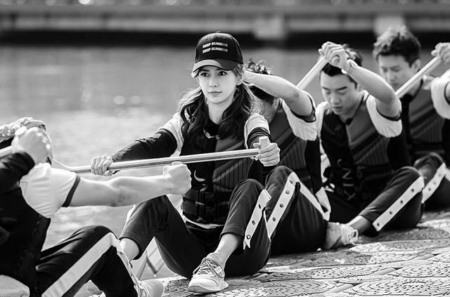 《这就是铁甲》郑爽发火生气,综艺节目可不是