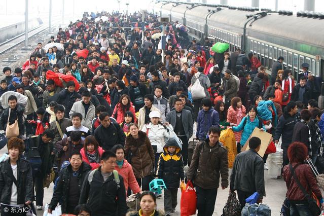 为何勤劳的农民越来越穷?背后这3个原因让人