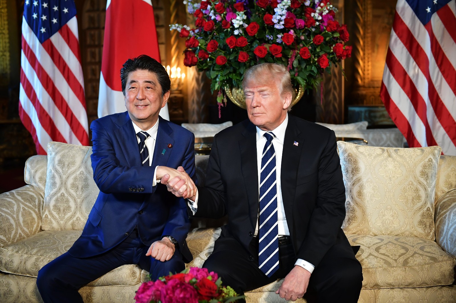 商人总统特朗普厉害之处:善于发现弱点,抓前任