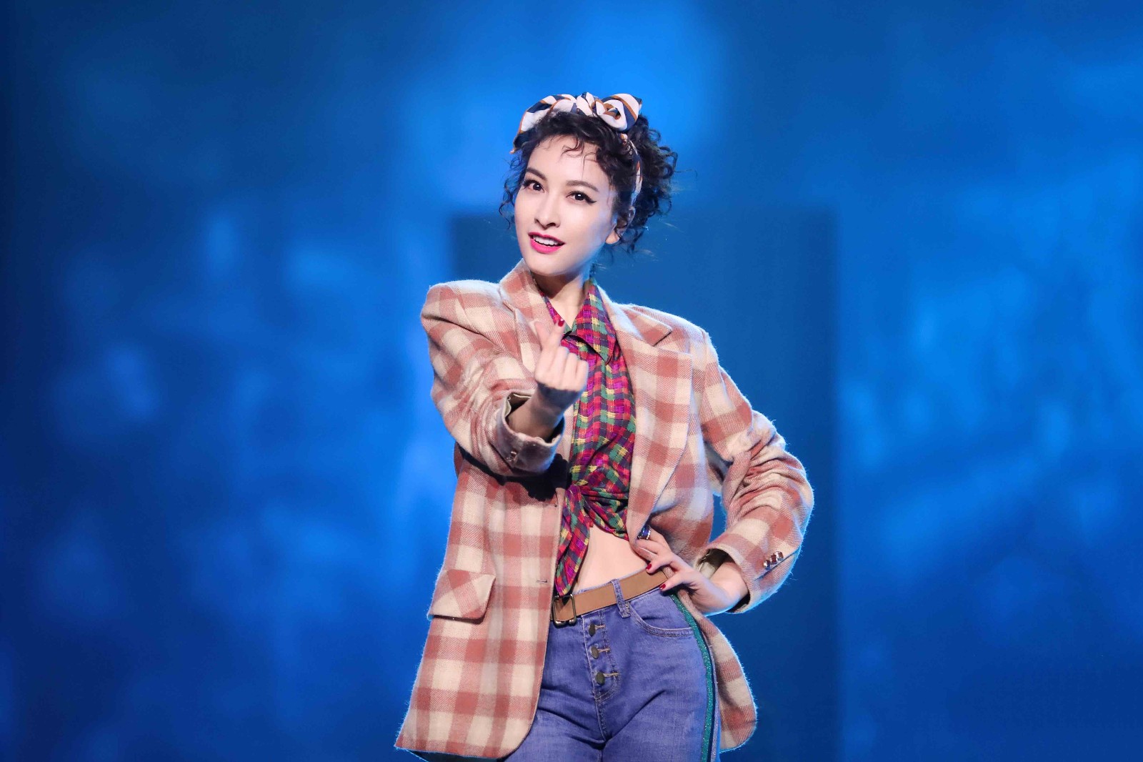 《新舞林大会》吴昕逆袭成黑马半透明互评考验