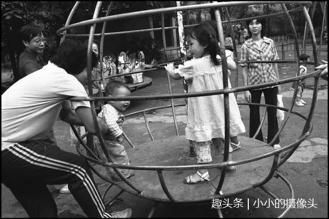 老照片:9张80年代广州生活竟如此丰富,图7国足
