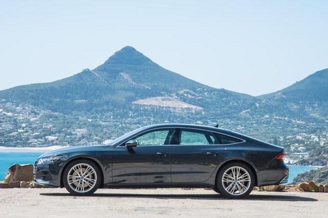 百万内最美轿车，配空气悬架+无框车门，连奔驰宝马都自愧不如！