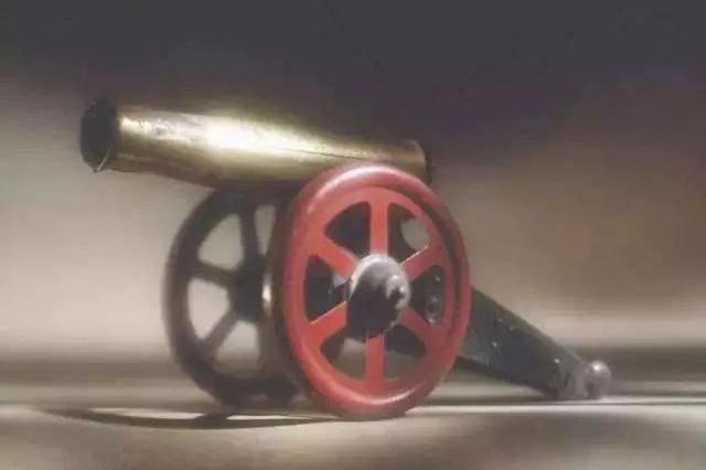 扮猪吃老虎？我只是为了刷我们的存在感而已