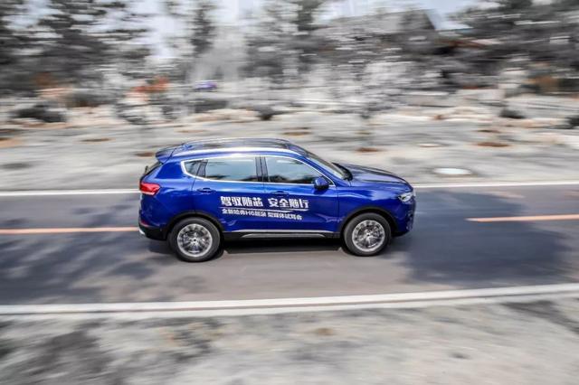 我刚买的哈弗H6 配置怎么又增了？