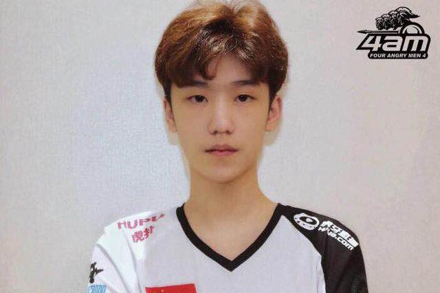 4AM纳入新成员Long,队伍位置和韦神冲突!韦神