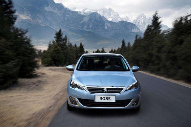 落地15万以内，动态表现最好的两台车，其中一台已停产