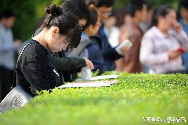 2018下半年四川省公务员考试哪些要招? 不要