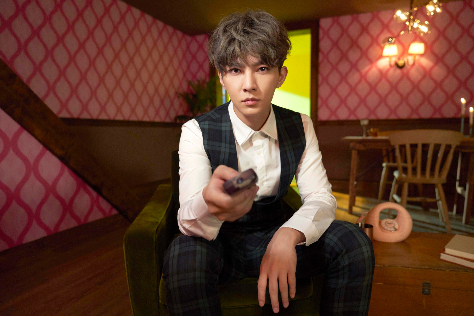 炎亚纶斥资拍新歌《亲爱的怪物》MV 见面会即将启动