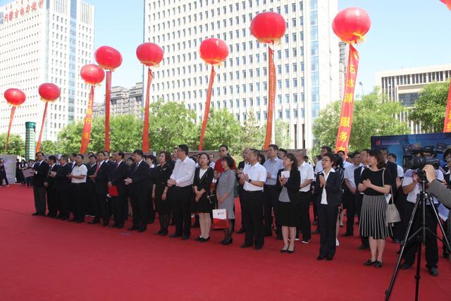 内蒙古银行首推骏马信用卡 附多项特色功能