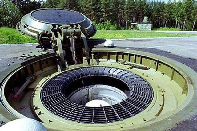 一种新装备面世 敌方想摧毁中国导弹发射井困难了