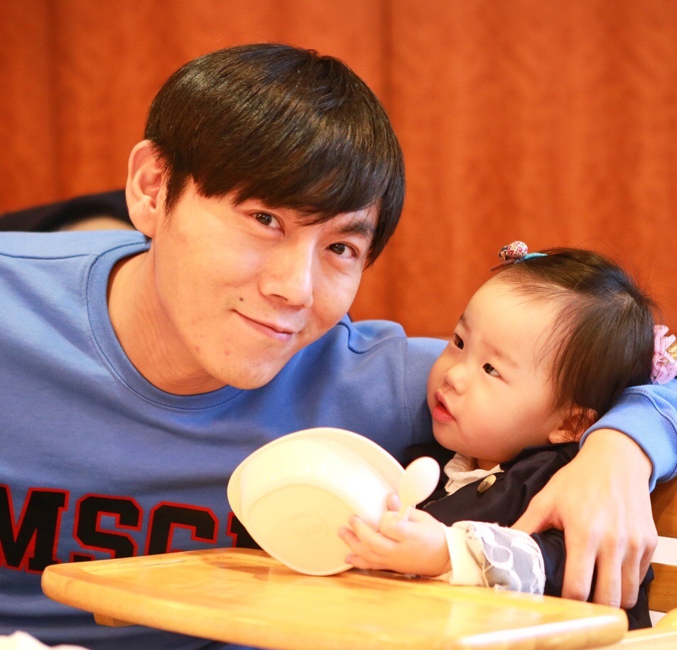 秦昊真拼命,为耍帅上半身穿了3件,隔着屏幕都觉得热出汗