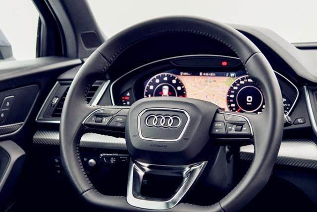 奥迪新出的Q5L与奔驰宝马同价位的SUV相比,