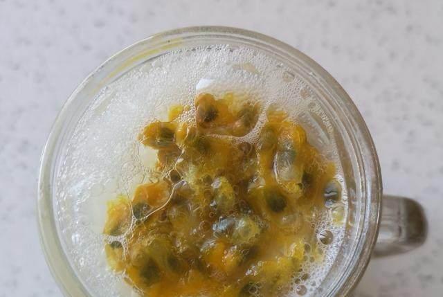 百香果的籽,如果不嚼碎直接吞下 到底能不能消