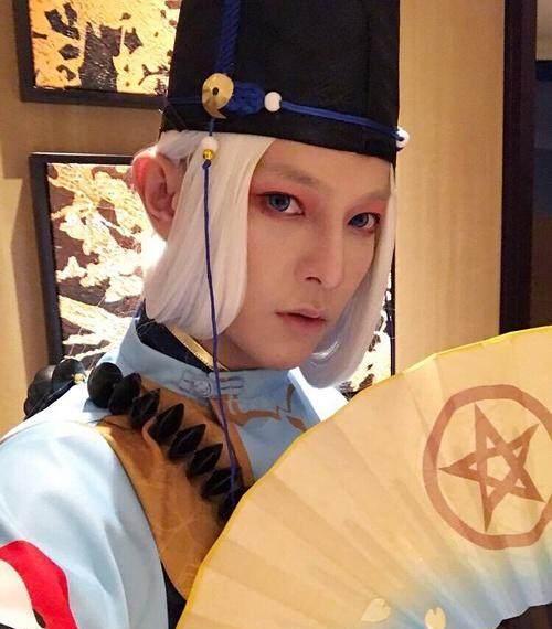 明星也玩cosplay,赵丽颖惊艳,汪东城神还原,最