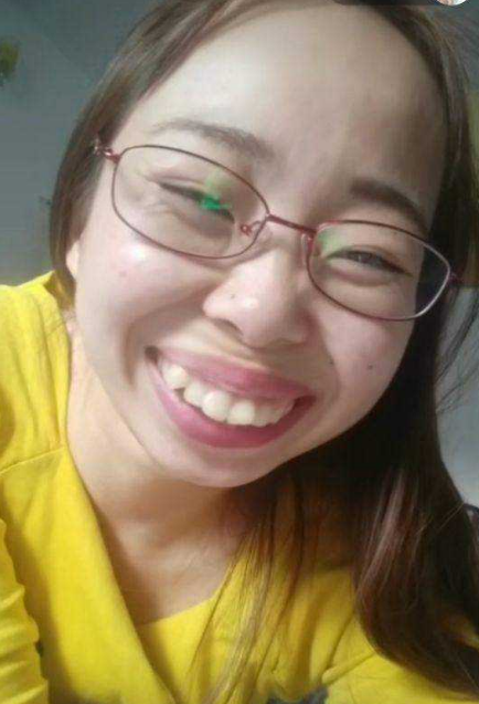 快手网红嘟嘟姐直播时,三大主播的举动绝了,网