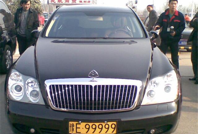 河南的迈巴赫真不少，最便宜的都要500多万，贵的上千万