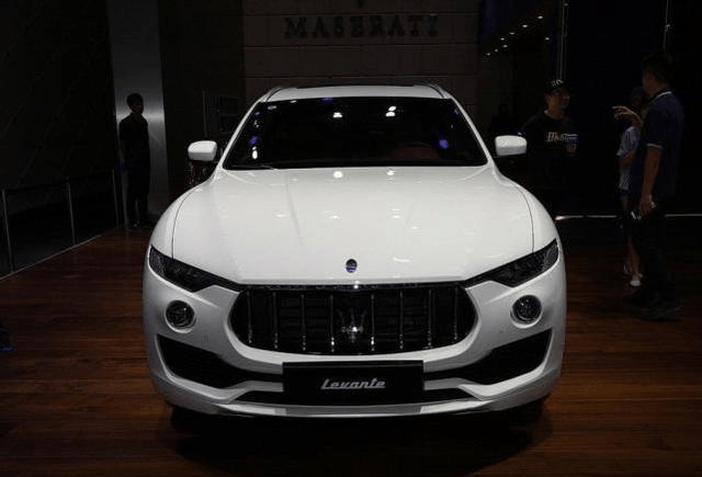 品牌比保时捷豪华, 150万的售价, 30万的做工, 怪不得一直遭骂!