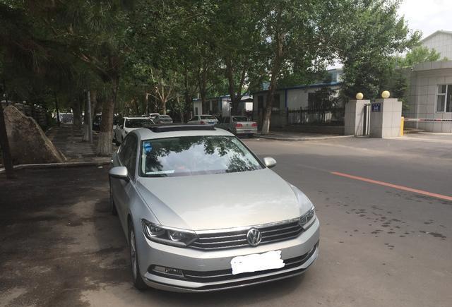 迈腾B8入手, 让人最满意的还是尾灯, 辨识度好高