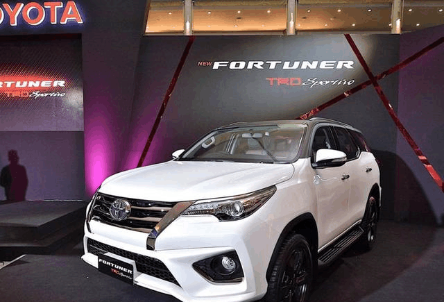 开不坏的小号普拉多, 配2.7L四驱, 仅26万起, 性能不输揽胜