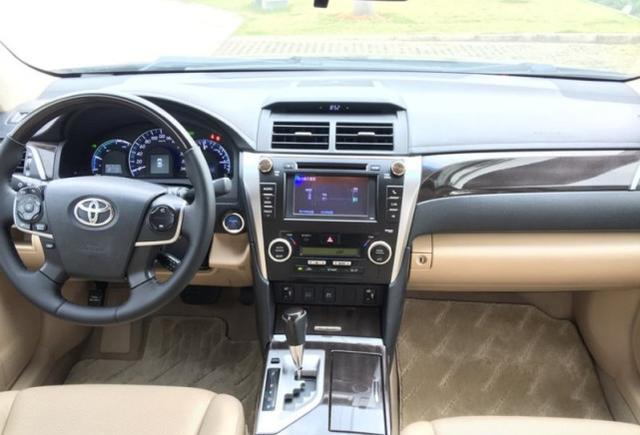 落地价26万，现在仅标价15万，动力输出平顺，比汽油版油耗低40%