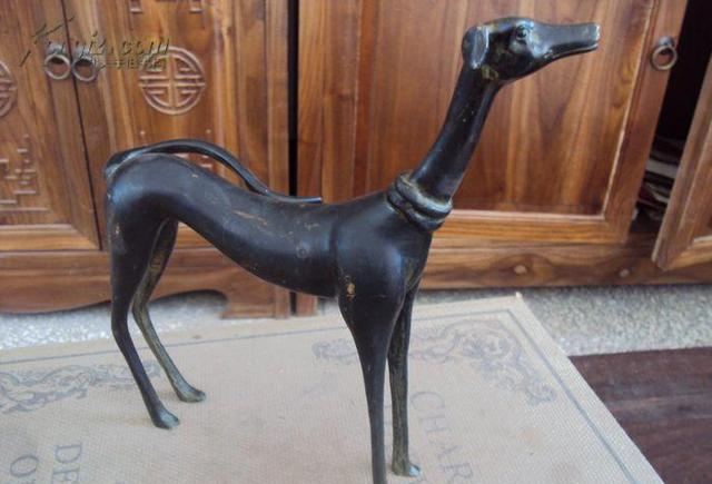 哮天犬是汉神话传说中二郎神身边神兽