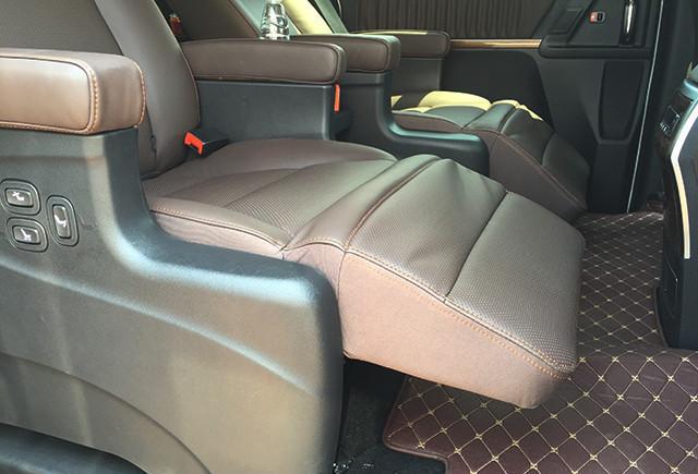 买这车就该配秘书, 比高铁商务座牛, 16万比GL