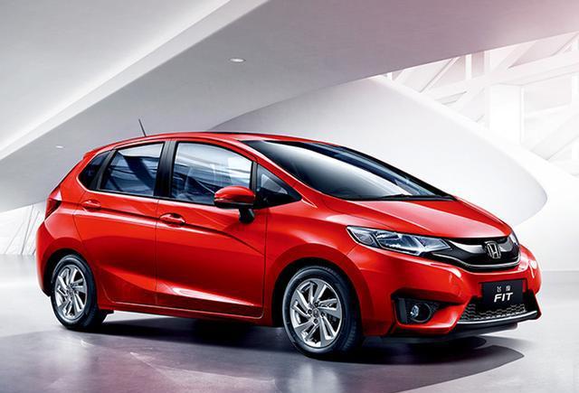 这两款强悍的小型车, 你会选择哪一辆呢?