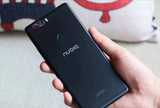 如何看手机是不是lcd屏 e993-hhkusks9704403.jpg